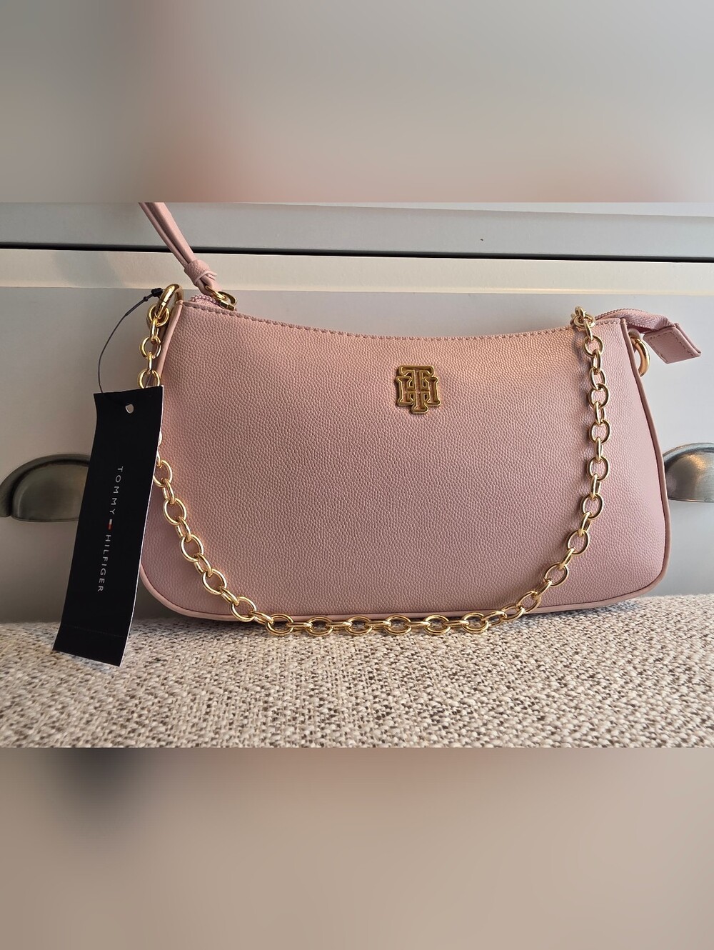 Tommy Hilfiger Pink Chain Shoulder Bag - Picture 9 of 9